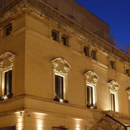 Apollo Suites Лечче Экстерьер фото