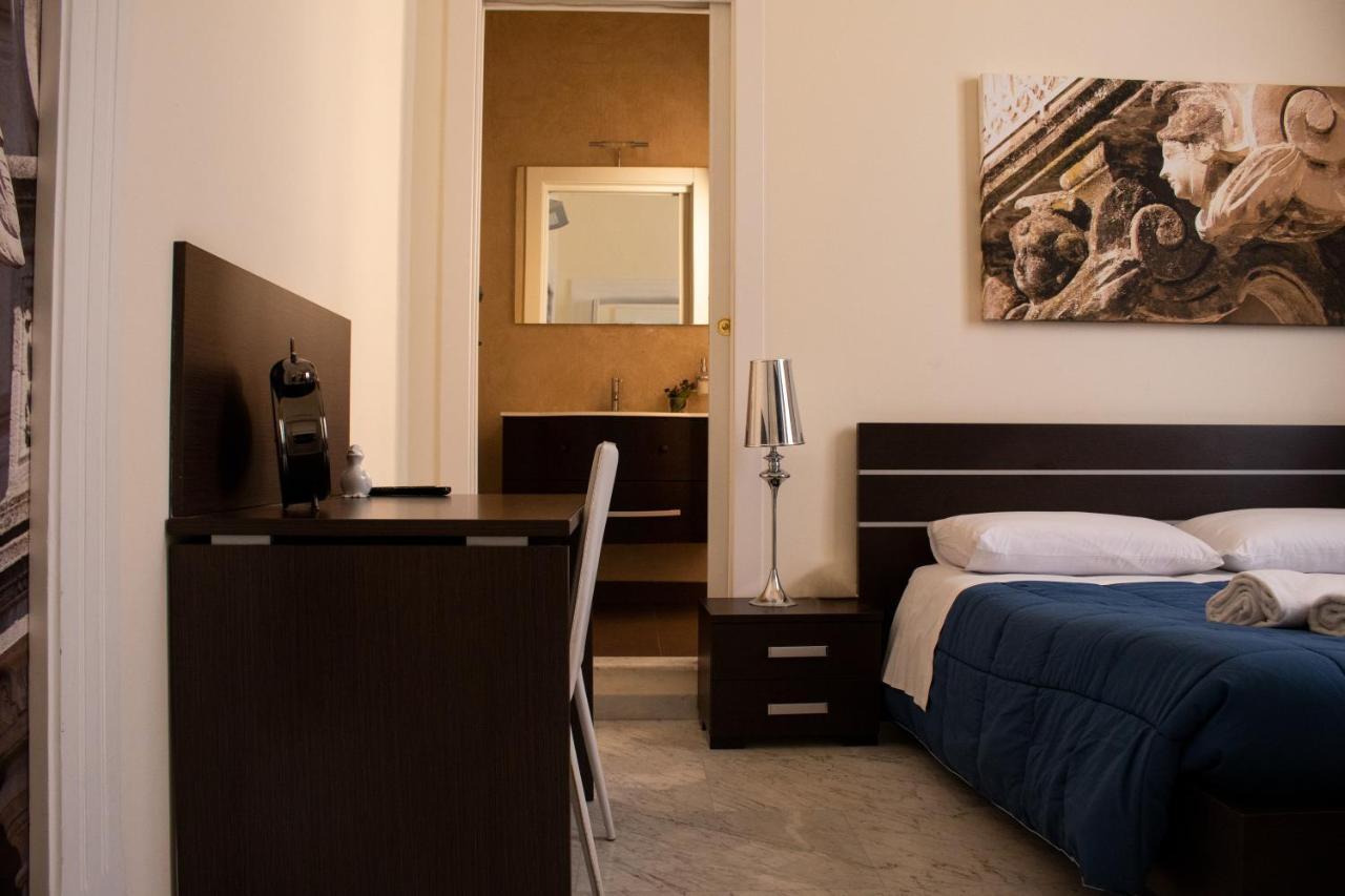 Apollo Suites Лечче Экстерьер фото