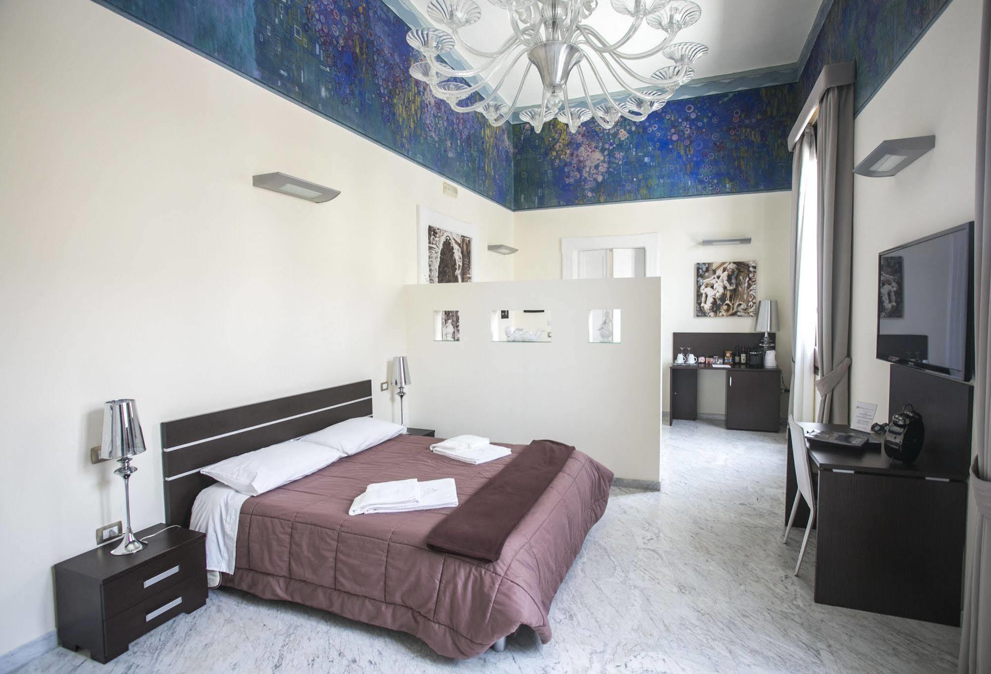 Apollo Suites Лечче Экстерьер фото